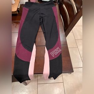 Victoria’s Secret Pink leggings
